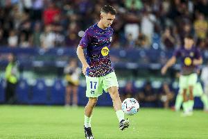 每体：巴萨有六人未来未定将进行单独训练，包括托伦茨和卡萨多